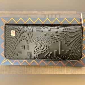 ✅NEW “Bitflek” Cooper Zippered Black Leader Wallet, London